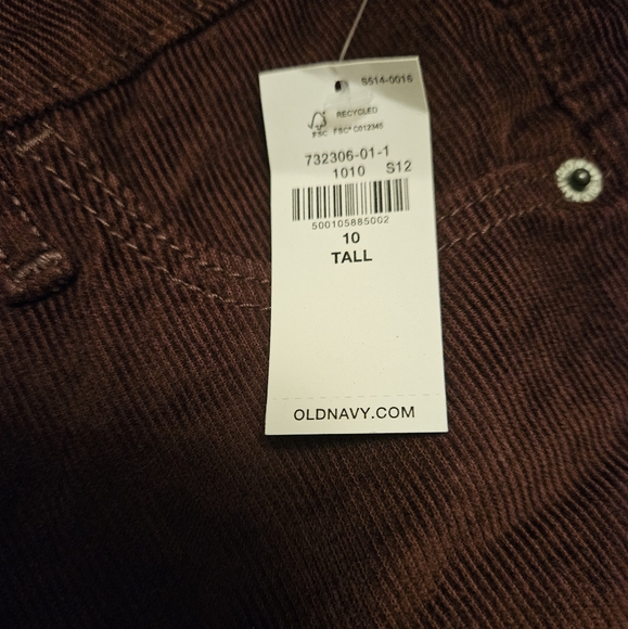 ***NWT*** Old Navy courdoroys - Picture 4 of 5